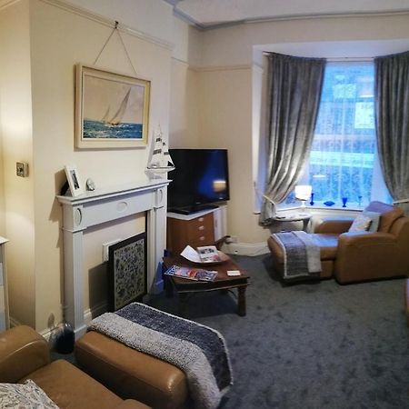 Apartamento A Summer Place - Spacious Maisonette, Central Whitby, Sleeps 4, Close To Amenities Exterior foto